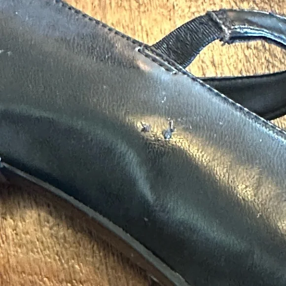 Emergency Exit | 90s Y2K Block Heel, Square Toe Mary Jane Shoes, Size 7 - Picture 10 of 10